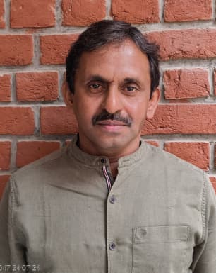 Prof. (Dr.) Giriraj T Kulkarni